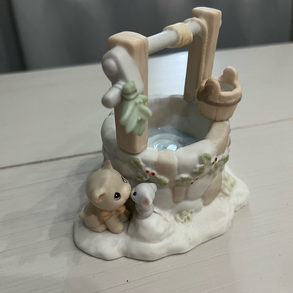 Precious Moments Nativity Well - Picture 2 of 4